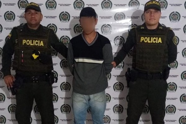 Capturado por agredir a su esposa e hijos