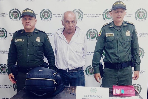 “Viejo Liso” pretendía hurtar un bolso en la Terminal de Neiva