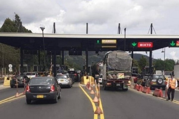 A partir del 01 de agosto, suben los peajes en Colombia