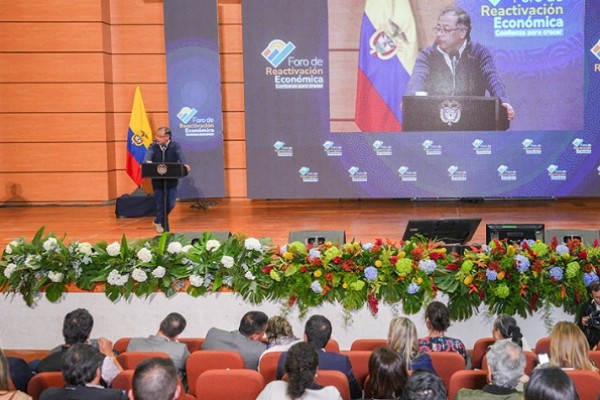 Poder o populismo constituyente: pros y contras de la propuesta del presidente Petro