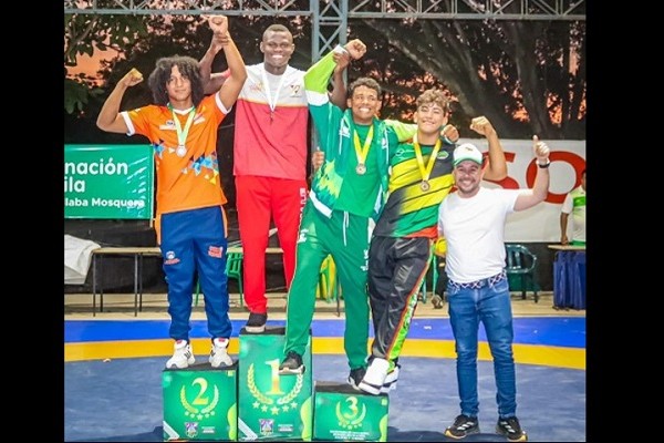 Garzón brilló en clasificatorio de lucha a Juegos Nacionales de la Juventud