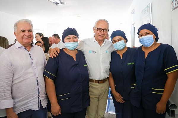 Tras la visita del Ministro de Salud, se anunciaron recursos para la salud en el departamento.