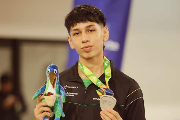 Huila brilla con el Taekwondo: Santiago Muñoz logró medalla de plata