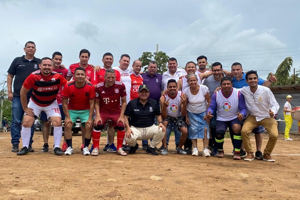 La vereda Alto Mirador en Neiva vivió una jornada de unión y servicios