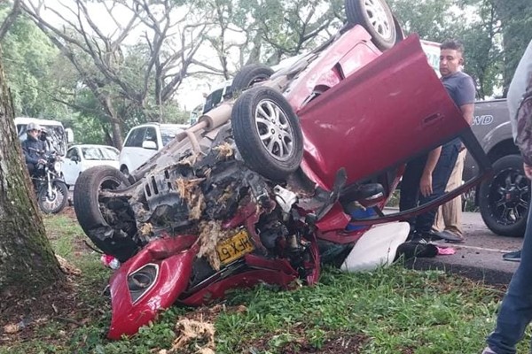 Tragedia vial en la ruta Campoalegre-Neiva, pareja fallecida y su hijo gravemente herido