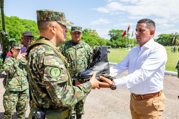 Acto solemne marca retiro de 127 héroes del Ejército