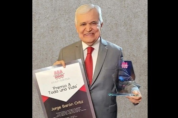 El premio que recibió Jorge Barón, que nadie contó