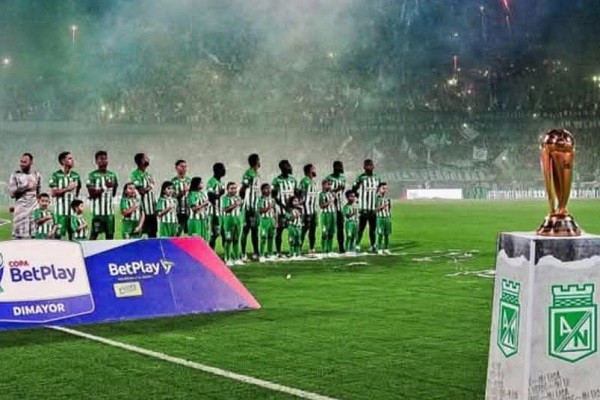 Nacional le puso la estrella 18 a su camiseta